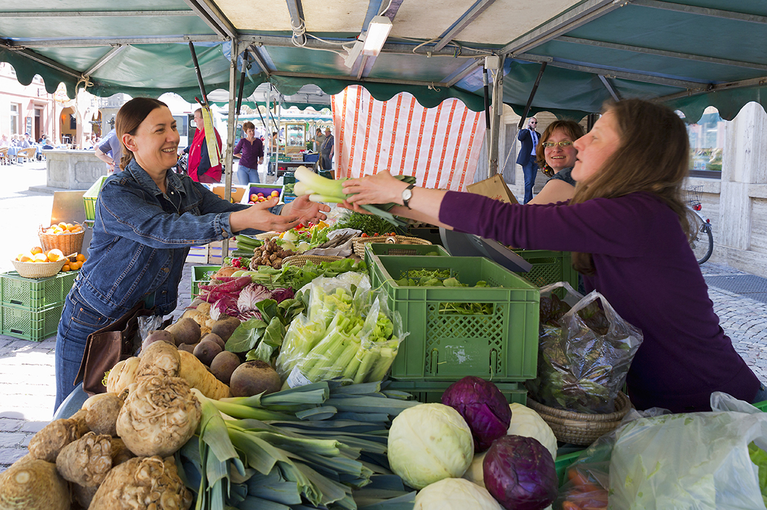 Bild Wochenmarkt. Copyright Jürgen Gocke